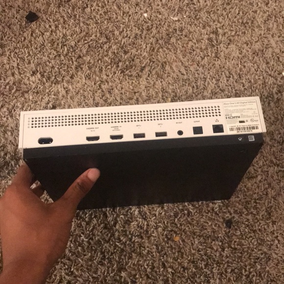 Xbox One S